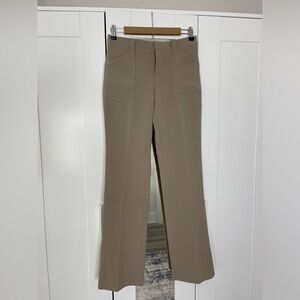 Women’s Banana Republic Mid rise tan trouser size 2 new with tags